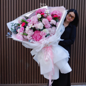 Not-Nhac-Gio_BML001-8tr500-Cam-Tu-cau-Peony-Tulip-mix-hoa-la-phu.png Nốt Nhạc Gió